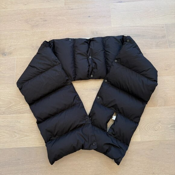 BNWT Lululemon Wunder Puff Scarf in Black - Picture 1 of 6